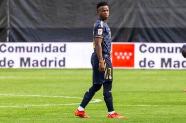 Madrid, İspanya - 18 Şubat 2024: Rayo Vallecano ve Real Madrid arasındaki lig maçı başkentte oynandı. Maç sırasında Vinicius. Madrid Derbisi. Profesyonel futbolcular.