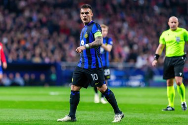 Madrid, İspanya... 13 Mart 2024 Atletico Madrid ve Inter Milan arasında oynanan 16 rauntluk maç. Top Lautaro Martinez 'de. Arjantinli oyuncu. .