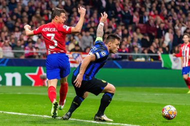 Madrid, İspanya... 13 Mart 2024 Atletico Madrid ve Inter Milan arasında oynanan 16 rauntluk maç. Top Lautaro Martinez 'de. Arjantinli oyuncu. .