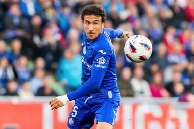 Madrid, İspanya - 16 Mart 2024: Getafe FC ile Girona FC arasında oynanan lig maçı Madrid 'de oynandı. Futbolcular. Profesyonel lig. Zafer kazanın.