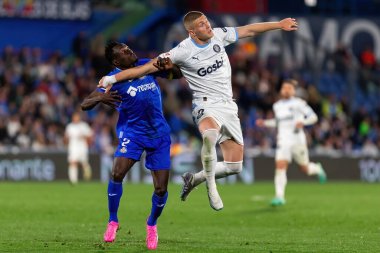 Madrid, İspanya - 16 Mart 2024: Getafe FC ile Girona FC arasında oynanan lig maçı Madrid 'de oynandı. Viktor Tsygankov topu aldı. Profesyonel lig. Futbolcular.