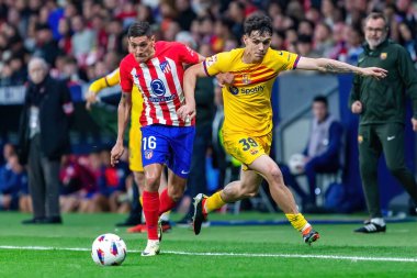 Madrid, İspanya - 17 Mart 2024: Madrid 'de Atletico de Madrid ile Barcelona FC arasında oynanan lig maçı. Katalan takımı için zafer.