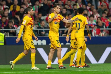 Madrid, İspanya - 17 Mart 2024: Madrid 'de Atletico de Madrid ile Barcelona FC arasında oynanan lig maçı. Katalan takımı için zafer.