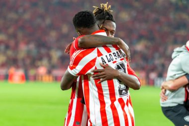 Seville, İspanya - 6 Nisan 2024: Athletic Club de Bilbao ile Real Mallorca arasındaki Copa del Rey futbol maçının finali. Atletizm oyuncuları zaferi kutluyor.