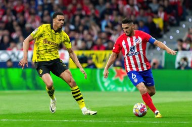 Madrid, İspanya - 10 Nisan 2024: Atletico de Madrid ve Borussia Dortmund arasında Şampiyonlar Ligi maçı. Alman takım oyuncuları. Avrupa futbolu. Şampiyonlar Ligi çeyrek finalleri.