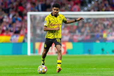 Madrid, İspanya - 10 Nisan 2024: Atletico de Madrid ve Borussia Dortmund arasında Şampiyonlar Ligi maçı. Alman takım oyuncuları. Avrupa futbolu. Şampiyonlar Ligi çeyrek finalleri.