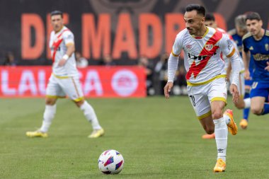 Madrid, İspanya - 15 Mayıs 2024: Madrid 'de oynanan Rayo Vallecano ve Granada FC ligi maçı. Vallecas takımı için zafer. Birinci bölümde kutlama ve kalıcılık.