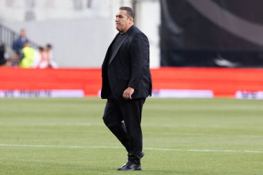 Madrid, İspanya - 15 Mayıs 2024: Madrid 'de oynanan Rayo Vallecano ve Granada FC ligi maçı. Vallecas takımı için zafer. Birinci bölümde kutlama ve kalıcılık.