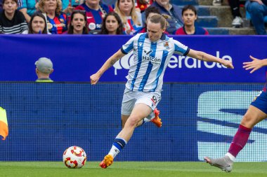 Zaragoza, İspanya - 18 Mayıs 2024: Zaragoza 'da FC Barcelona ile Real Sociedad arasında oynanan Queen' s Cup of Women 'ın finali. Katalan takımı için zafer. Futbolcular.