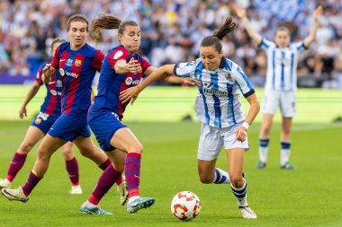 Zaragoza, İspanya - 18 Mayıs 2024: Zaragoza 'da FC Barcelona ile Real Sociedad arasında oynanan Queen' s Cup of Women 'ın finali. Katalan takımı için zafer. Futbolcular.