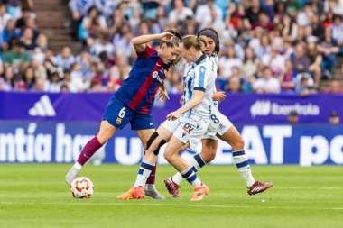Zaragoza, İspanya - 18 Mayıs 2024: Zaragoza 'da FC Barcelona ile Real Sociedad arasında oynanan Queen' s Cup of Women 'ın finali. Katalan takımı için zafer. Futbolcular.