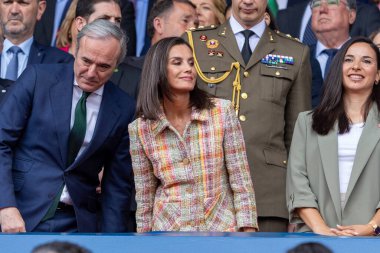 Zaragoza, İspanya - 18 Mayıs 2024: Zaragoza 'da FC Barcelona ile Real Sociedad arasında oynanan Queen' s Cup of Women 'ın finali. Kraliçe Doa Leticia futbol maçına katılıyor..