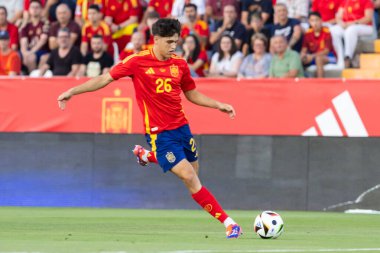 Badajoz, İspanya - 5 Haziran 2024: İspanyol futbol takımı Bajajoz 'da Andorra takımıyla dostluk maçı yapar. Tam bir futbol takımı. Euro 2024.