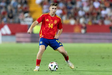 Badajoz, İspanya - 5 Haziran 2024: İspanyol futbol takımı Bajajoz 'da Andorra takımıyla dostluk maçı yapar. Tam bir futbol takımı. Euro 2024.