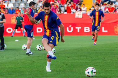 Badajoz, İspanya - 5 Haziran 2024: İspanyol futbol takımı Bajajoz 'da Andorra takımıyla dostluk maçı yapar. Tam bir futbol takımı. Euro 2024.
