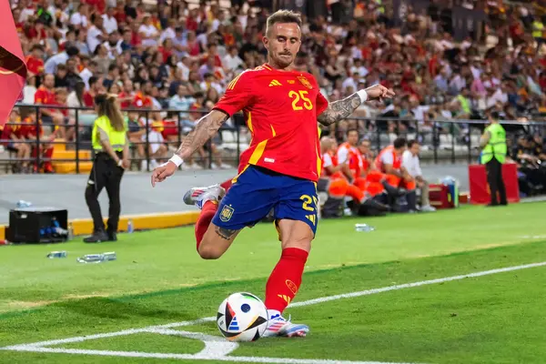 Badajoz, İspanya - 5 Haziran 2024: İspanyol futbol takımı Bajajoz 'da Andorra takımıyla dostluk maçı yapar. Tam bir futbol takımı. Euro 2024.