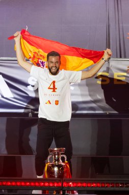 Madrid, İspanya - 15 Temmuz 2024: İspanyol futbol takımı Plaza de Cibeles 'de Euro 2024 şampiyonu olarak kutlama yapıyor. Avrupa Kupası kazananları. Şampiyonlar Festivali.
