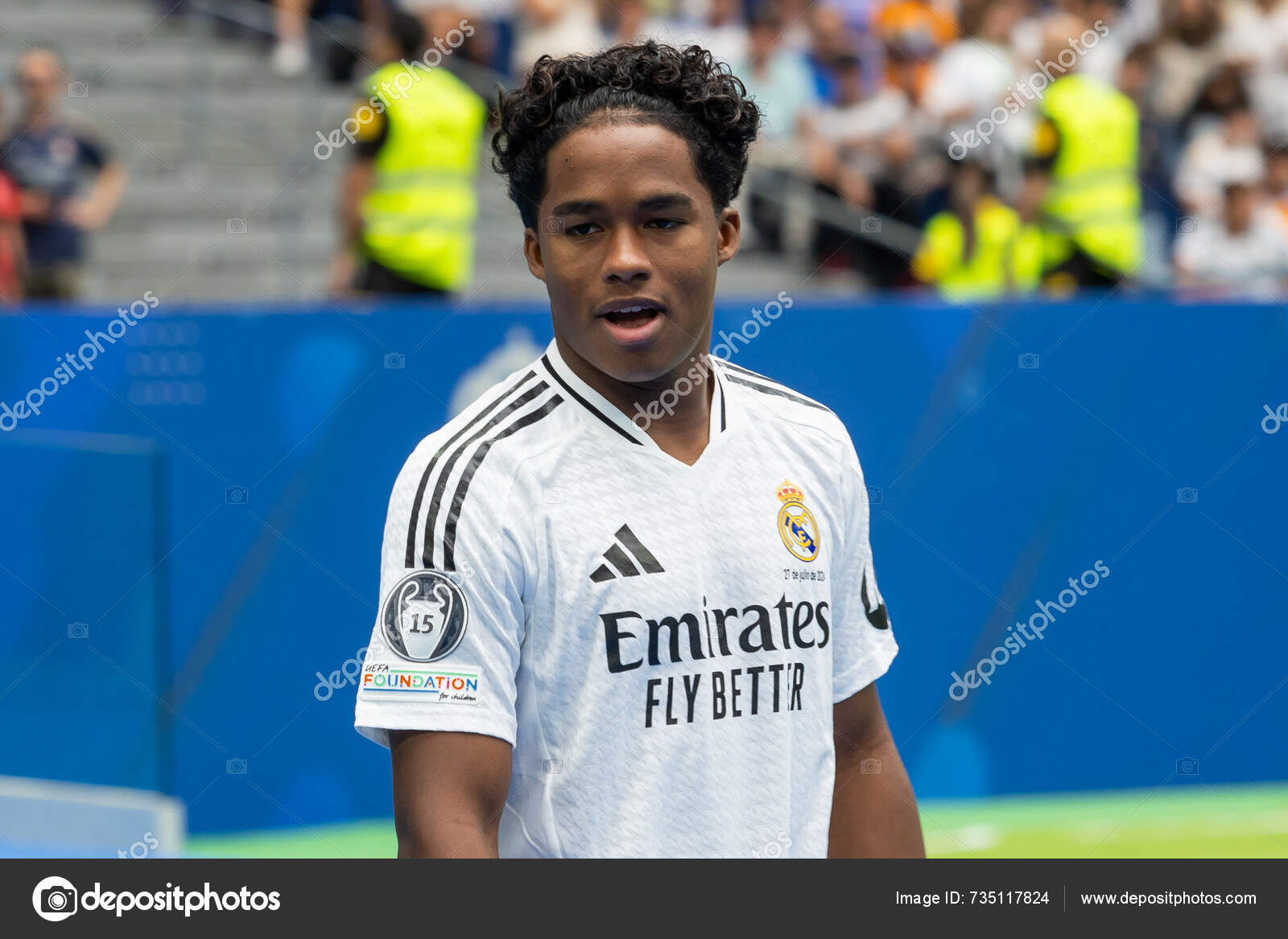 Madrid Spanien Juli 2024 Fußballer Endrick Wird Santiago Bernabeu Als ...