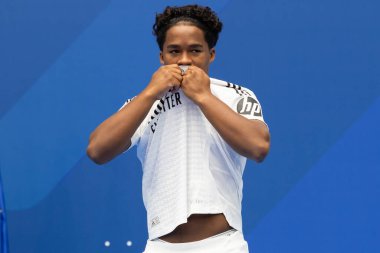 Madrid, İspanya - 27 Temmuz 2024: Endrick, Santiago Bernabeu 'da yeni bir Real Madrid oyuncusu olarak tanıtıldı. Brezilya esrarı. Endrick, Real Madrid oyuncusu.