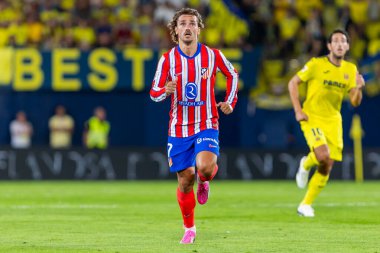 Villarreal, İspanya - 19 Ağustos 2024: Villareal ve Atletico de Madrid arasındaki lig maçı Villareal 'de oynandı. Atletico de Madrid oyuncuları. Lig 24 / 25. Futbolcular.