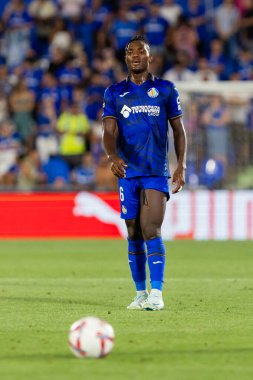 Madrid, İspanya - 24 Ağustos 2024: Getafe FC ve Rayo Vallecano arasında oynanan lig maçı Madrid 'de oynandı. Lig 2024, 2025. Profesyonel futbolcular. Lig maçı. Getafe ve Rayo Vallecano