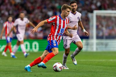 Madrid, İspanya - 25 Ağustos 2024: Atletico de Madrid ve Girona f.c. Liga 2024, 2025. Atletico de Madrid oyuncuları. Profesyonel futbol. İspanya Futbol Ligi.