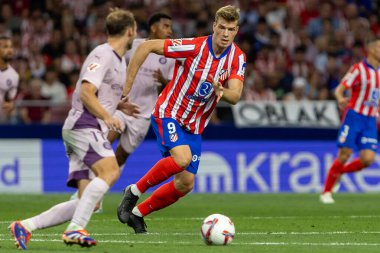Madrid, İspanya - 25 Ağustos 2024: Atletico de Madrid ve Girona f.c. Liga 2024, 2025. Atletico de Madrid oyuncuları. Profesyonel futbol. İspanya Futbol Ligi.