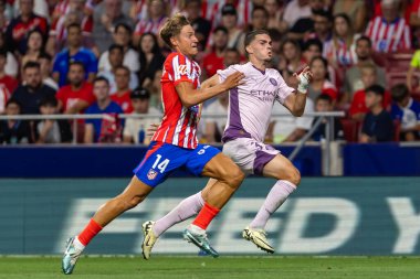 Madrid, İspanya - 25 Ağustos 2024: Atletico de Madrid ve Girona f.c. Liga 2024, 2025. Girona oyuncuları. Profesyonel futbol. İspanya Futbol Ligi.