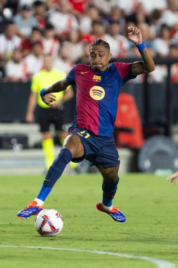 Madrid, İspanya - 27 Ağustos 2024: Madrid 'de oynanan Rayo Vallecano ve FC Barcelona ligi maçı. FC Barcelona oyuncuları. Futbolcular.