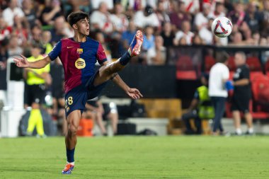 Madrid, İspanya - 27 Ağustos 2024: Madrid 'de oynanan Rayo Vallecano ve FC Barcelona ligi maçı. FC Barcelona oyuncuları. Futbolcular.