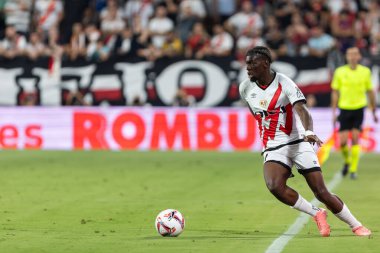 Madrid, İspanya - 27 Ağustos 2024: Madrid 'de oynanan Rayo Vallecano ve FC Barcelona ligi maçı. Rayo Vallecano oyuncuları. Futbolcular.