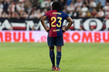 Madrid, İspanya - 27 Ağustos 2024: Madrid 'de oynanan Rayo Vallecano ve FC Barcelona ligi maçı. FC Barcelona oyuncuları. Futbolcular.