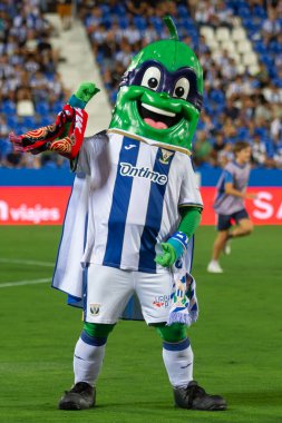 Madrid, İspanya - 31 Ağustos 2024: Legans FC ile Mallorca FC arasında oynanan lig maçı Butarque 'da oynandı. Gerçek Mallorca oyuncuları. Legans oyuncuları. Profesyonel futbol. Lig 2024, 2025.