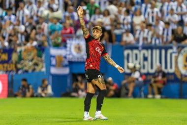 Madrid, İspanya - 31 Ağustos 2024: Legans FC ile Mallorca FC arasında oynanan lig maçı Butarque 'da oynandı. Gerçek Mallorca oyuncuları. Legans oyuncuları. Profesyonel futbol. Lig 2024, 2025.