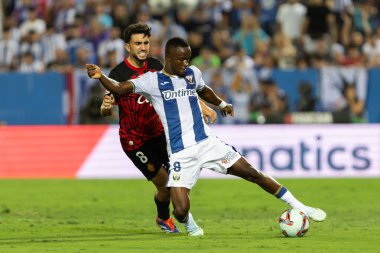 Madrid, İspanya - 31 Ağustos 2024: Legans FC ile Mallorca FC arasında oynanan lig maçı Butarque 'da oynandı. Gerçek Mallorca oyuncuları. Legans oyuncuları. Profesyonel futbol. Lig 2024, 2025.