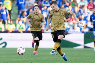 Madrid, İspanya - 31 Ağustos 2024: Getafe Fc ile Real Sociedad arasındaki lig maçı Madrid 'de oynandı. Getafe oyuncuları. Gerçek Sociedad oyuncuları. Profesyonel futbol. La Liga 2024, 2025.