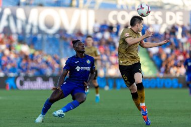 Madrid, İspanya - 31 Ağustos 2024: Getafe Fc ile Real Sociedad arasındaki lig maçı Madrid 'de oynandı. Getafe oyuncuları. Gerçek Sociedad oyuncuları. Profesyonel futbol. La Liga 2024, 2025.