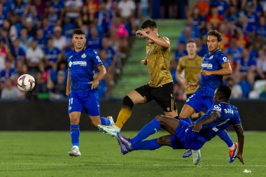 Madrid, İspanya - 31 Ağustos 2024: Getafe Fc ile Real Sociedad arasındaki lig maçı Madrid 'de oynandı. Getafe oyuncuları. Gerçek Sociedad oyuncuları. Profesyonel futbol. La Liga 2024, 2025.