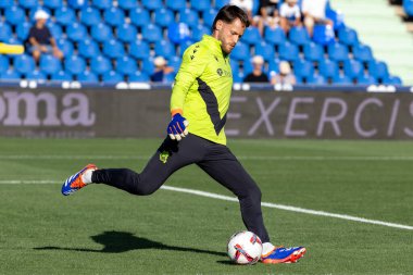 Madrid, İspanya - 31 Ağustos 2024: Getafe Fc ile Real Sociedad arasındaki lig maçı Madrid 'de oynandı. Getafe oyuncuları. Gerçek Sociedad oyuncuları. Profesyonel futbol. La Liga 2024, 2025.