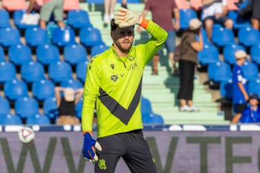 Madrid, İspanya - 31 Ağustos 2024: Getafe Fc ile Real Sociedad arasındaki lig maçı Madrid 'de oynandı. Getafe oyuncuları. Gerçek Sociedad oyuncuları. Profesyonel futbol. La Liga 2024, 2025.