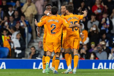 San Sebastian, İspanya - 14 Eylül 2024: Real Sociedad ve Real Madrid arasındaki lig maçı, San Sebastian 'da oynandı. Kylian Mbappe topu aldı. Gerçek Madrid oyuncuları.