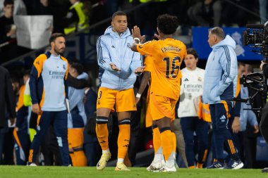 San Sebastian, İspanya - 14 Eylül 2024: Real Sociedad ve Real Madrid arasındaki lig maçı, San Sebastian 'da oynandı. Kylian Mbappe topu aldı. Gerçek Madrid oyuncuları.