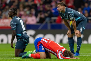 Madrid, İspanya - 19 Eylül 2024: Atletico de Madrid ile Leipzig arasında oynanan Şampiyonlar Ligi maçı. Atletico de Madrid oyuncuları. Şampiyonlar Ligi. Avrupa futbolu.