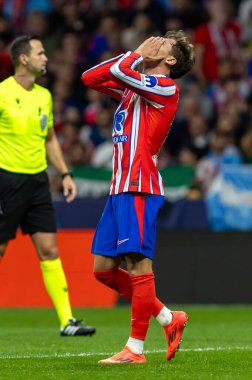 Madrid, İspanya - 19 Eylül 2024: Atletico de Madrid ile Leipzig arasında oynanan Şampiyonlar Ligi maçı. Atletico de Madrid oyuncuları. Şampiyonlar Ligi. Avrupa futbolu.