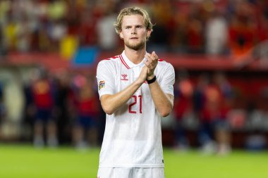 Murcia, İspanya - 12 Ekim 2024: UEFA Uluslar Ligi ön eleme maçı İspanya milli takımı ile Danimarka arasında yapıldı. Danimarka milli takımının oyuncuları. Danimarka hayranları..