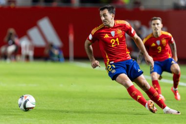 Murcia, İspanya - 12 Ekim 2024: UEFA Uluslar Ligi ön eleme maçı İspanya milli takımı ile Danimarka arasında yapıldı. İspanyol milli takımının oyuncuları. İspanyol taraftarlar.