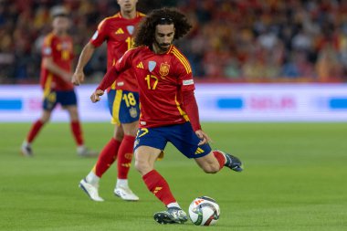 Cordoba, İspanya - 15 Ekim 2024: UEFA Uluslar Ligi ön eleme karşılaşması İspanya ile Sırbistan arasında. İspanya Milli Futbol Takımı 'nın zaferi. Milli takımın oyuncuları. Profesyonel futbol..