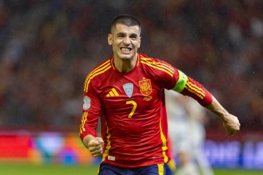 Cordoba, İspanya - 15 Ekim 2024: UEFA Uluslar Ligi ön eleme karşılaşması İspanya ile Sırbistan arasında. İspanya Milli Futbol Takımı 'nın zaferi. Milli takımın oyuncuları. Profesyonel futbol..