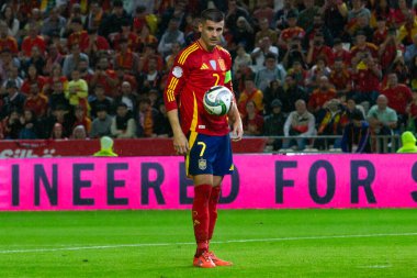 Cordoba, İspanya - 15 Ekim 2024: UEFA Uluslar Ligi ön eleme karşılaşması İspanya ile Sırbistan arasında. İspanya Milli Futbol Takımı 'nın zaferi. Milli takımın oyuncuları. Profesyonel futbol..