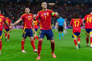 Cordoba, İspanya - 15 Ekim 2024: UEFA Uluslar Ligi ön eleme karşılaşması İspanya ile Sırbistan arasında. İspanya Milli Futbol Takımı 'nın zaferi. Milli takımın oyuncuları. Profesyonel futbol..